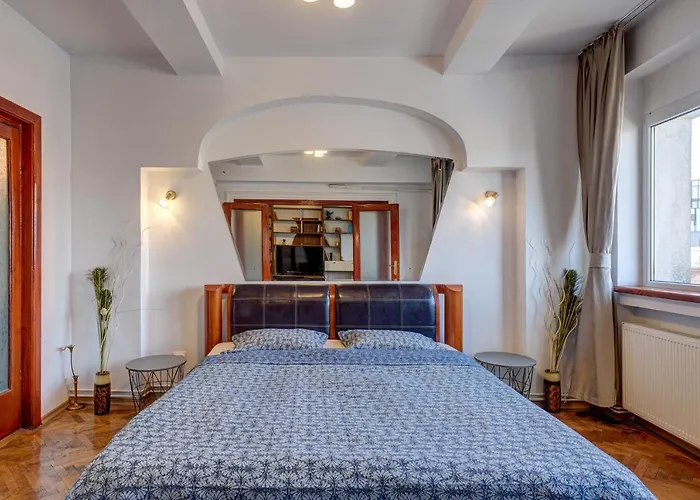 Old Town Library ブカレスト